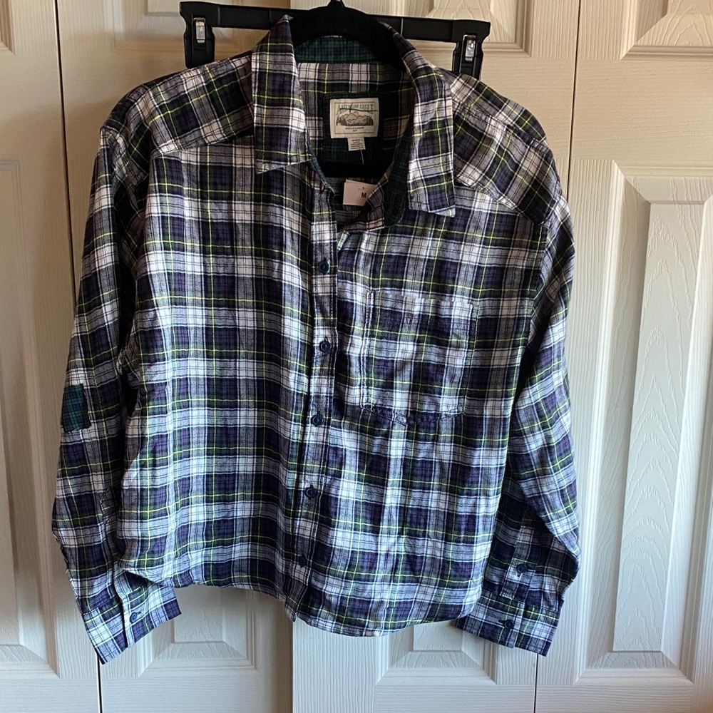 American Eagle NWT Plaid Collared Long Sleeve Button Down Shirt size medium